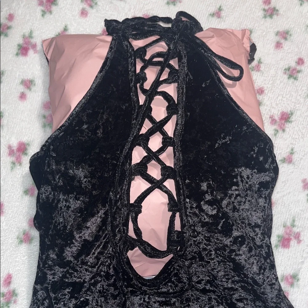 I Heart Raves Black Velvet Lace-Up Bodysuit - Picture 5 of 6